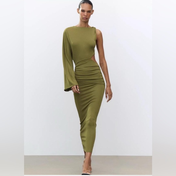 🔥🔥Zara cut out midi dress - Picture 2 of 11